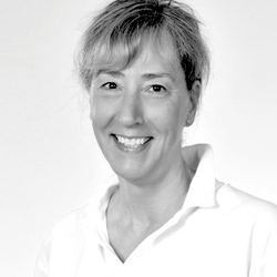 Portrait von Dr. Dr. Iris Seedorf